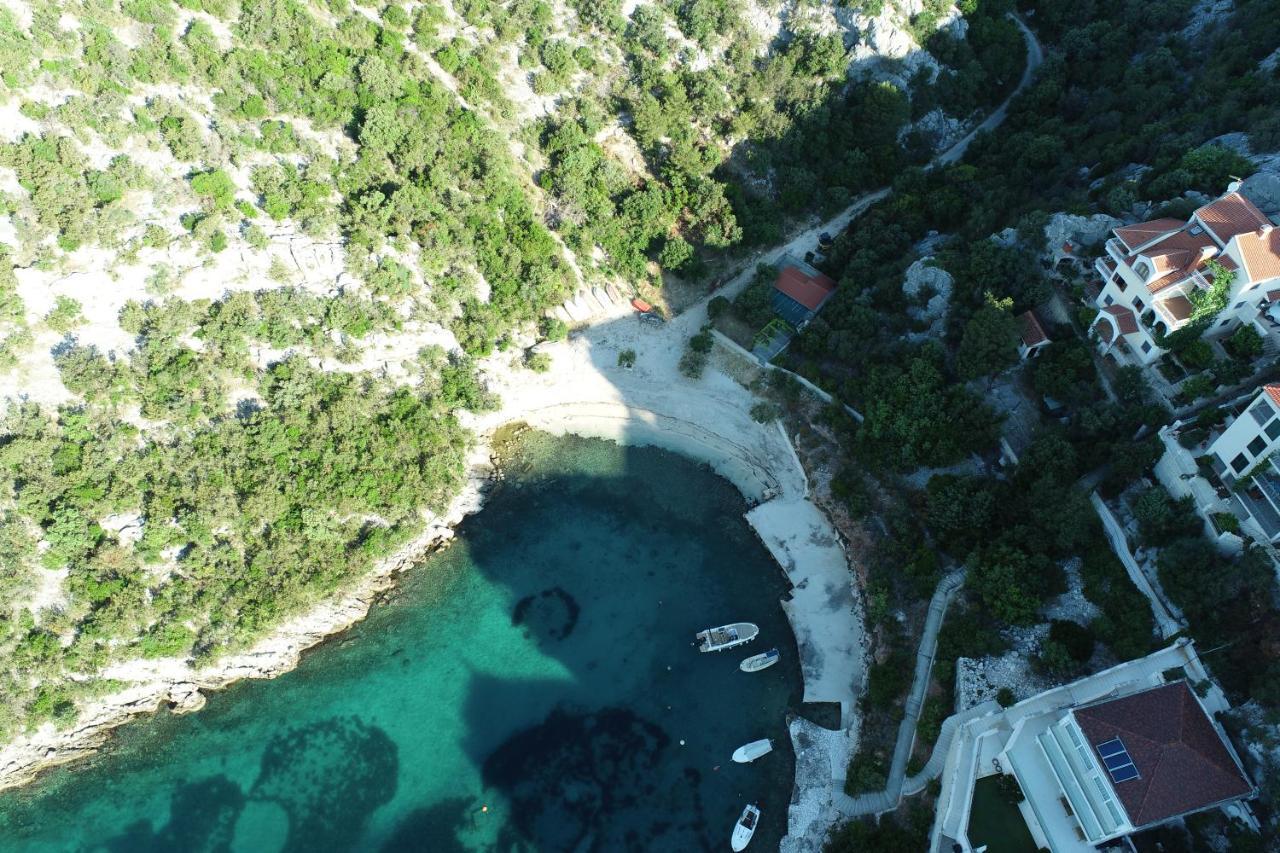 Holiday House Nena With Pool Vinišće المظهر الخارجي الصورة