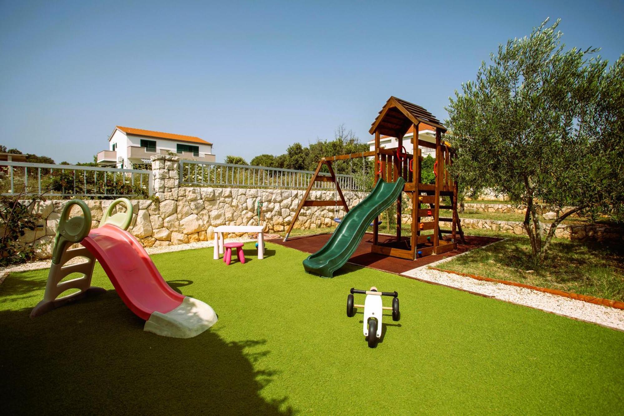Holiday House Nena With Pool Vinišće المظهر الخارجي الصورة