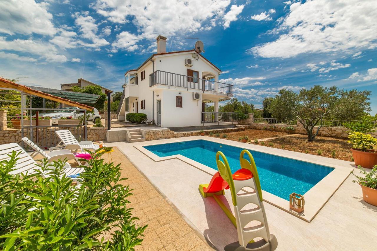 Holiday House Nena With Pool Vinišće المظهر الخارجي الصورة
