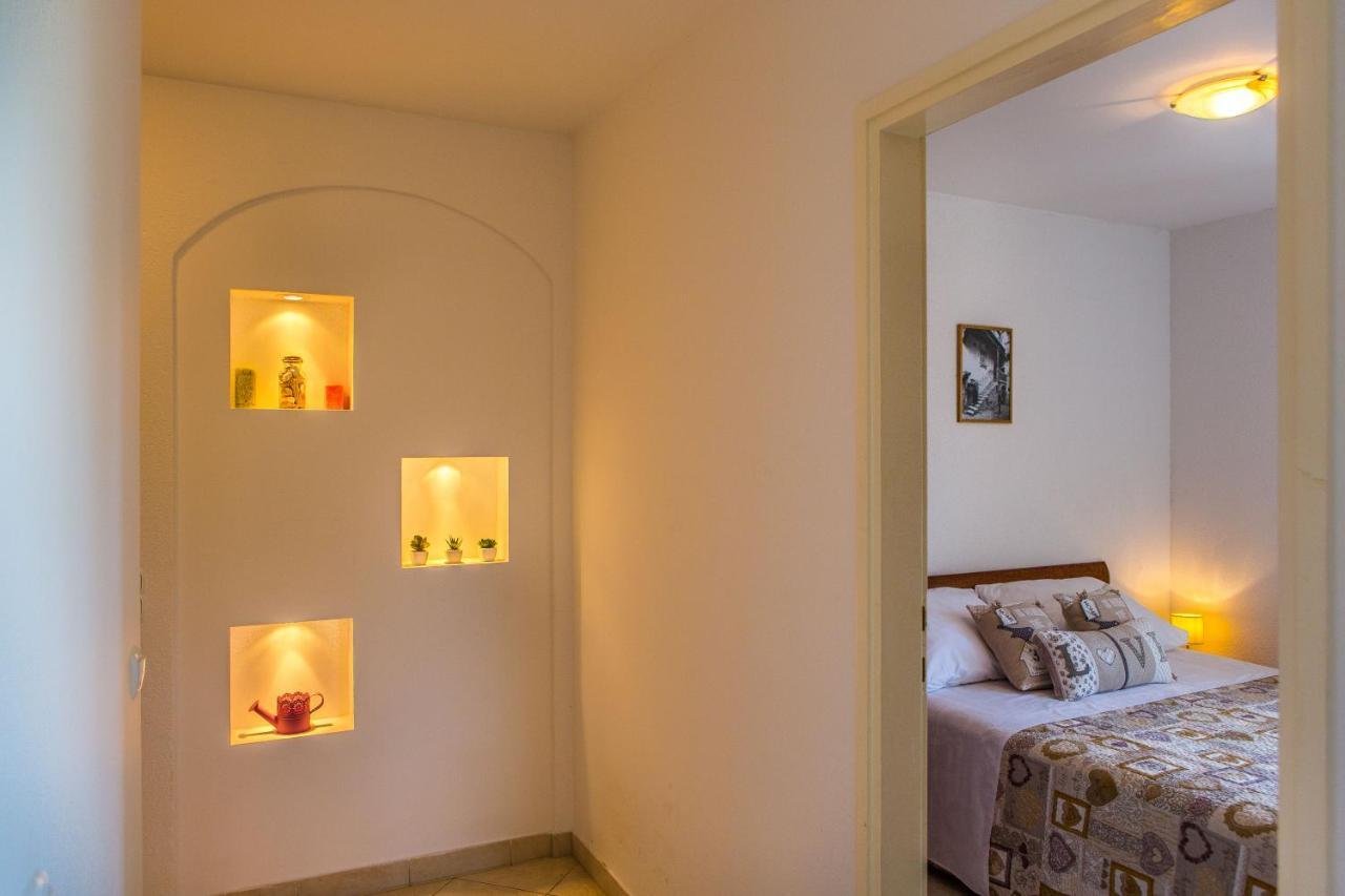 Holiday House Nena With Pool Vinišće المظهر الخارجي الصورة